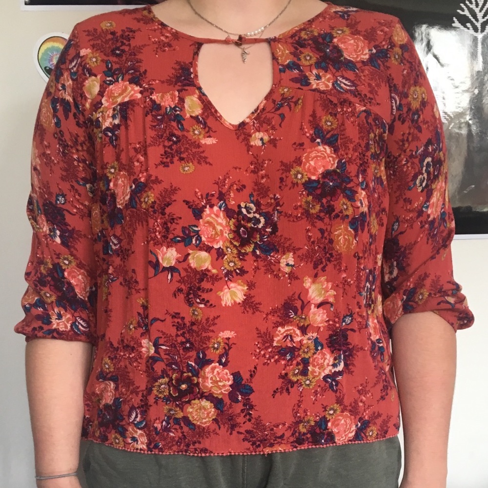 Floral rust colored flowy shirt